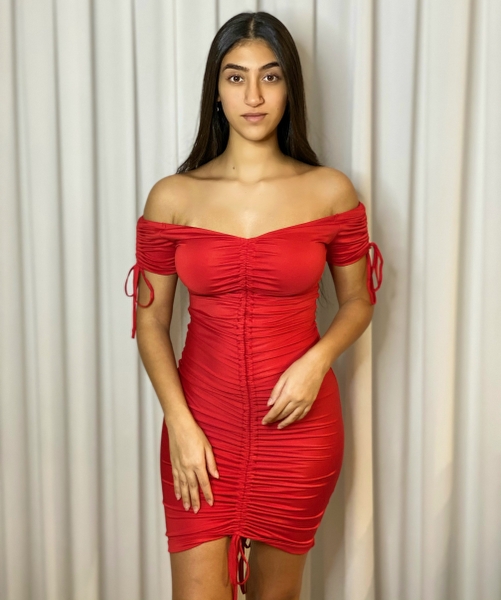 שמלת מיני אדומה עם כתפיות