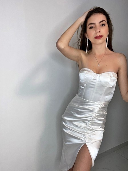 שמלת מיני לבנה